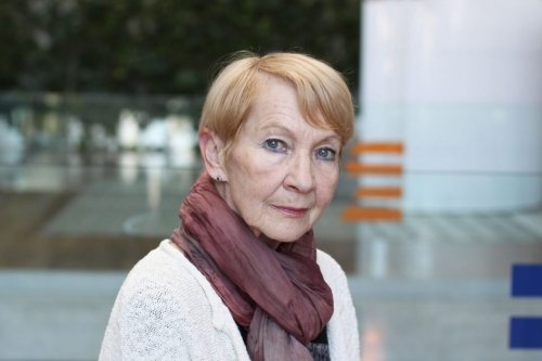 Miluju tenhle suchý humor, glosuje Daniela Kolářová hlášky a scény z Vratných lahví